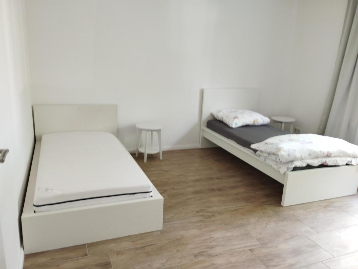 Appartement 4 Personen - Zimmer In Wohnung, Zentral, Ruhig, Modern Люббекке Экстерьер фото